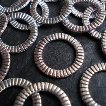 CONNECTING LINKING RING